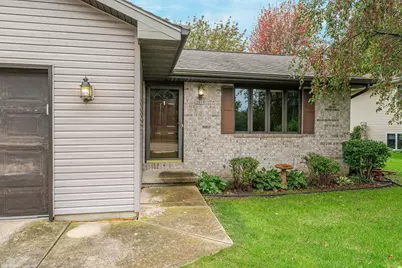 3115 W 9th Avenue, Oshkosh, WI 54904 - Photo 2