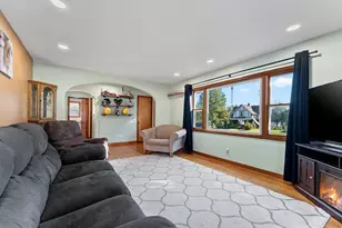527 Parker Ave, Algoma, WI 54201 - Photo 4
