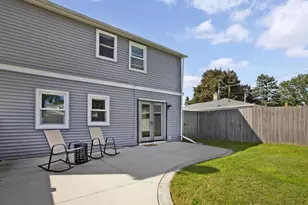 724 Mitchell St, Neenah, WI 54956 - Photo 22