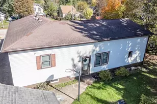 63 W 14th St, Clintonville, WI 54929 - Photo 32
