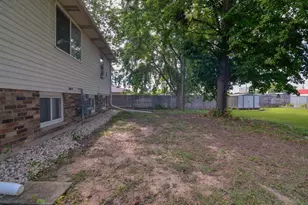 623 Victoria Ct, Green Bay, WI 54311 - Photo 24