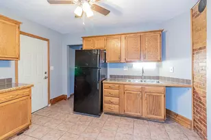 215 E Spring St, New London, WI 54961 - Photo 10