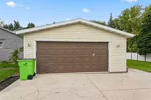 512 Wall St, Chilton, WI 53014 - Photo 20