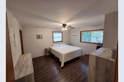 561 Wakefield Avenue, Fond du Lac, WI 54935 - Photo 8