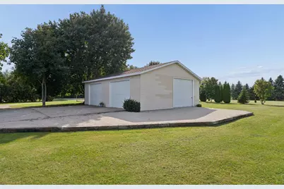 2562 Black Wolf Avenue, Oshkosh, WI 54902 - Photo 22