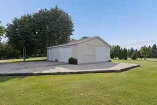 2562 Black Wolf Ave, Oshkosh, WI 54902 - Photo 22