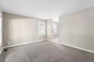 937 Gail Ave, Neenah, WI 54956 - Photo 2