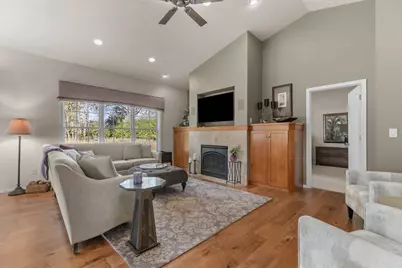 3889 N Crosscreek Circle, Appleton, WI 54913 - Photo 10