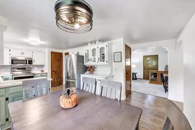 423 Bader Street, Green Bay, WI 54302 - Photo 4