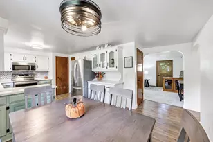 423 Bader St, Green Bay, WI 54302 - Photo 4
