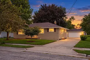 736 John St, Menasha, WI 54952 - Photo 1