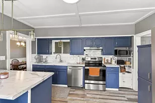 134 Sarah St, Kaukauna, WI 54130 - Photo 2