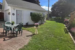 128 Riverview Dr, Manitowoc, WI 54220 - Photo 28