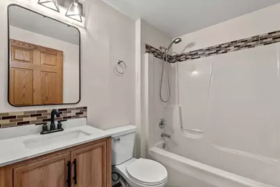 1604 Primrose Lane, Fond du Lac, WI 54935 - Photo 14