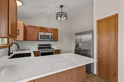 1604 Primrose Lane, Fond du Lac, WI 54935 - Photo 10