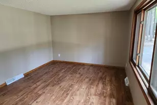 N2555 Woodland Cir, Waupaca, WI 54981 - Photo 6