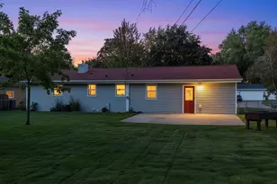 923 Amhart Dr, De Pere, WI 54115 - Photo 52