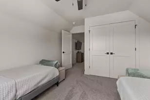 1029 Lancaster Ct, Howard, WI 54313 - Photo 44