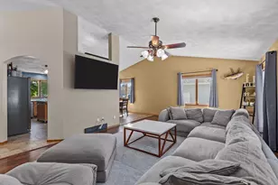 1218 Chelsea Ct, Menasha, WI 54952 - Photo 6