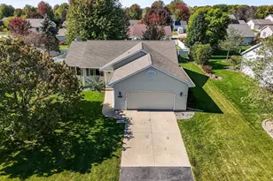 1218 Chelsea Ct, Menasha, WI 54952 - Photo 1