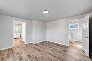 1911 S 13th St, Manitowoc, WI 54220 - Photo 10