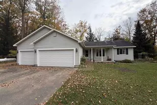 W12531 Mill Creek Ct, Gresham, WI 54128 - Photo 2