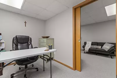1270 Snowdon Drive, Oshkosh, WI 54904 - Photo 28