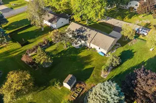 1270 Snowdon Dr, Oshkosh, WI 54904 - Photo 38