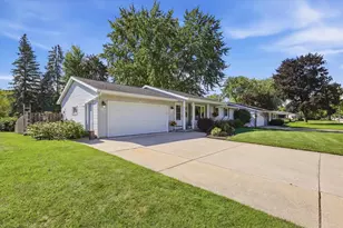 1417 Lindale Ln, Green Bay, WI 54313 - Photo 28