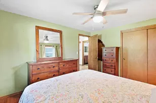 1417 Lindale Ln, Green Bay, WI 54313 - Photo 12
