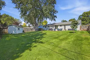 1417 Lindale Ln, Green Bay, WI 54313 - Photo 26