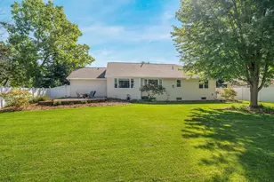 2276 Lost Dauphin Rd, De Pere, WI 54115 - Photo 42