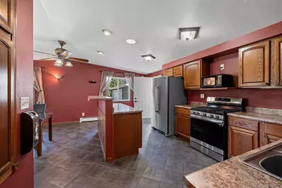 6649 County Road R, Oshkosh, WI 54902 - Photo 8