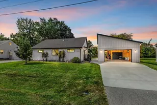 1732 Island Ct, Green Bay, WI 54303 - Photo 2