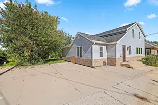 1123 Crooks St, Green Bay, WI 54301 - Photo 2