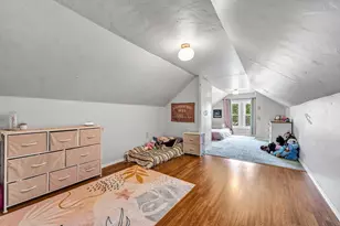 506 Pine St, Pulaski, WI 54162 - Photo 6