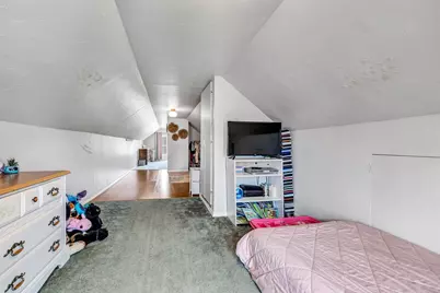 506 Pine Street, Pulaski, WI 54162 - Photo 4