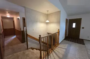 1052 Eastman Ln, Fond du Lac, WI 54935 - Photo 10