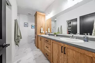 804 Moonbeam Ln, Francis Creek, WI 54214 - Photo 14