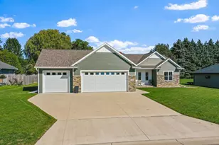 804 Moonbeam Ln, Francis Creek, WI 54214 - Photo 1