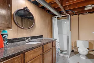 1315 April Ln, Green Bay, WI 54304 - Photo 14