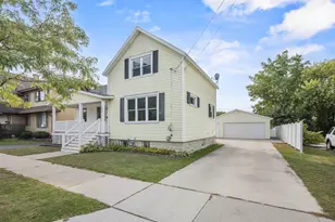1345 Armstrong St, Marinette, WI 54143 - Photo 2