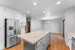 1610 King of Arms Dr, Green Bay, WI 54313 - Photo 12