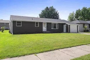 1682 Debra Ln, Green Bay, WI 54302 - Photo 32