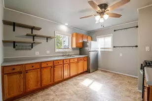 1105 Lincoln St, Green Bay, WI 54303 - Photo 8
