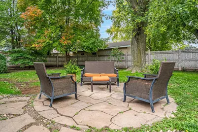 453 W 18th Avenue, Oshkosh, WI 54902 - Photo 18
