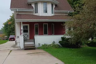 812 Fond Du Lac St, Mount Calvary, WI 53057 - Photo 32