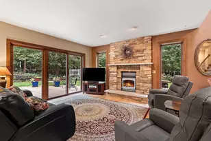 2250 Cathedral Forest Dr, Green Bay, WI 54313 - Photo 10