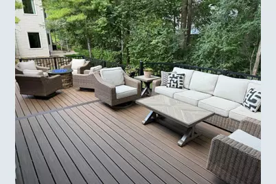 2075 Sandalwood Court, Green Bay, WI 54304 - Photo 12