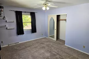 872 Castle Rd, Fond du Lac, WI 54935 - Photo 8